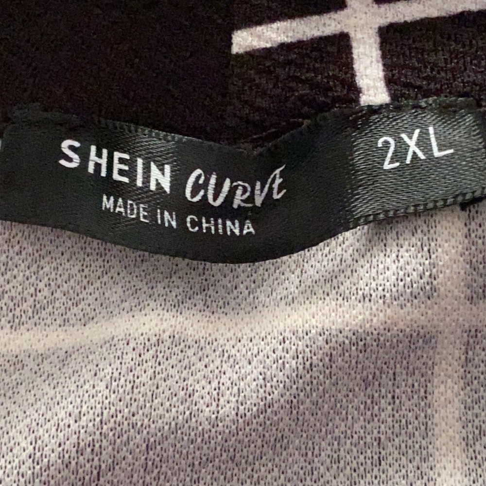 Shein curve two pieces set.2x stretchy - Picture 9 of 11